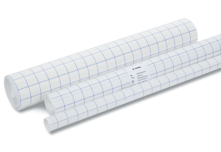 Più rotoli di pellicola protettiva trasparente per libri