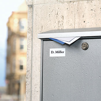 Etichetta in vinile resistente alle intemperie con scritta sulla cassetta della posta