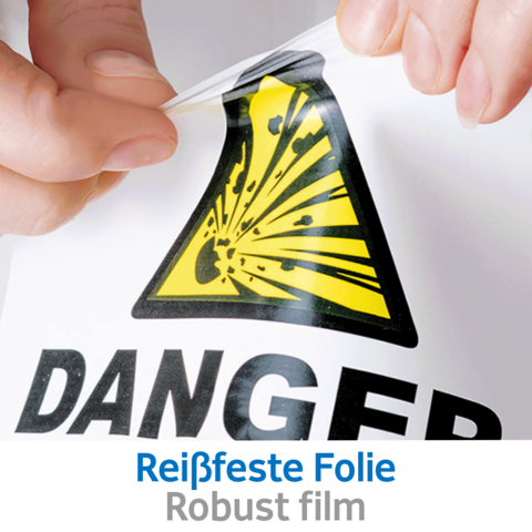 Eine Person zieht an einer Warnfolie mit dem Symbol für Gefahr. Der Text darunter besagt "Reißfeste Folie, Robuster Film".