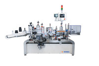 Automatische Etikettiermaschine mit mehreren Stationen, Steuerungseinheit und Sicherheitsanzeigen, geeignet für verschiedene Behälter.