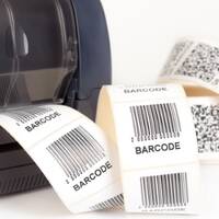 Rollenetiketten mit Barcode Aufdruck am Drucker