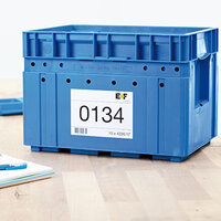 Etichetta universale incollata sulla scatola blu